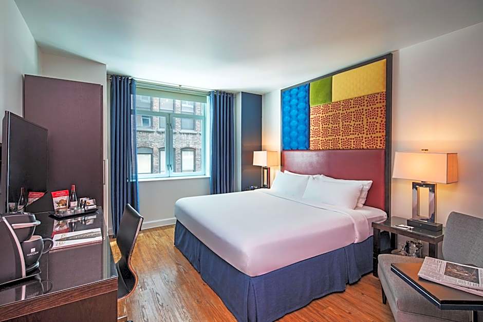 Photo 1 of 4 of Superior 1 King Bed