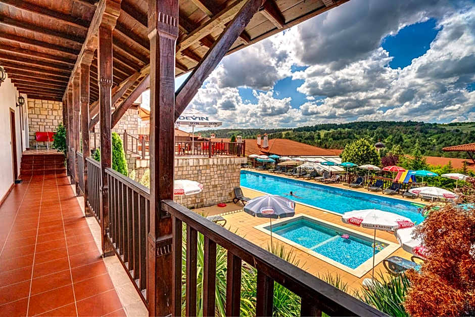 Rachev Hotel Residence