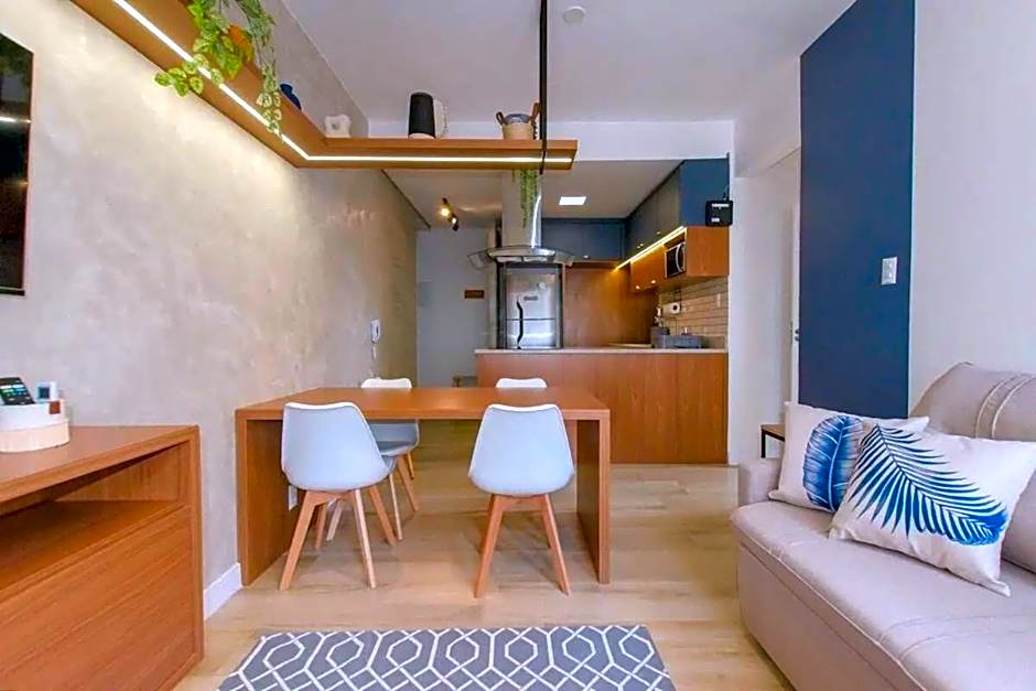 EA33- Apto estiloso e moderno no centro de Floripa