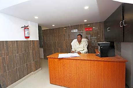 Hotel O Manoj