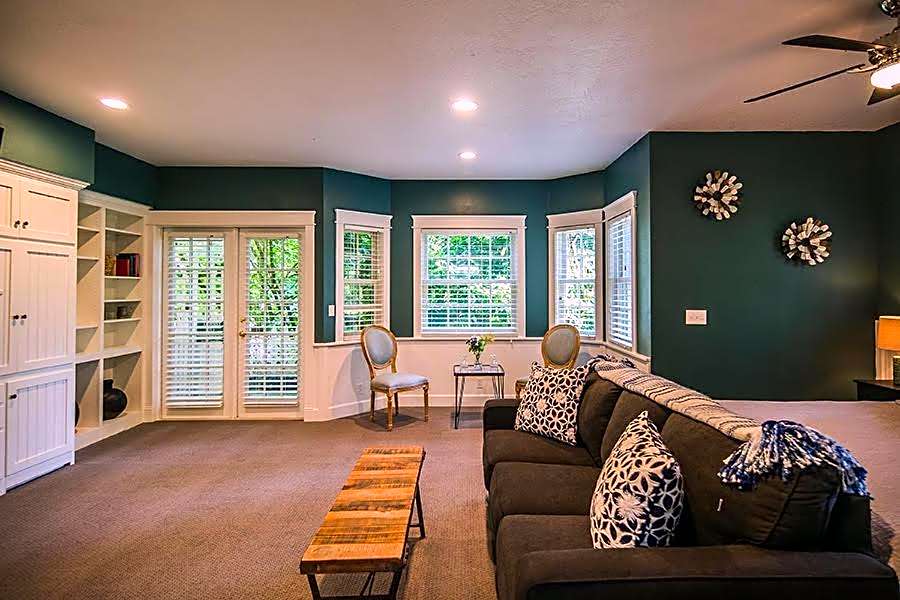 The Campbell House Inn