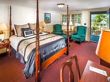 Queen Mountain View Room - Breakfast and Dinner Included