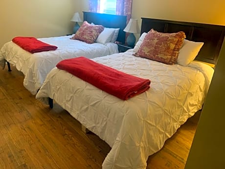Queen Room with Two Queen Beds - Non-Smoking