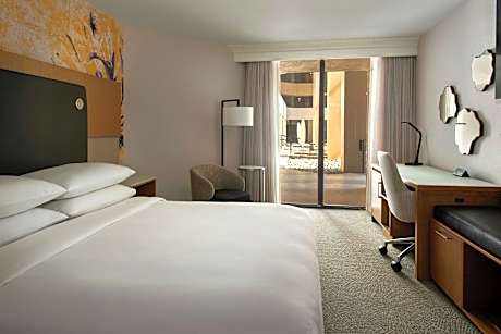 Indoor Patio, Guest room, 1 King