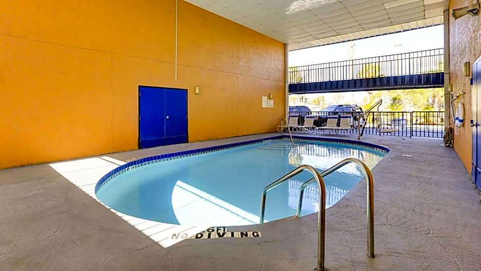 Magnuson Hotel Bradenton