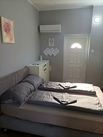 Frank's Truck Parking & Diner