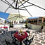 B&B Luxury
