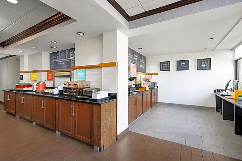 Hampton Inn Long Island/Islandia