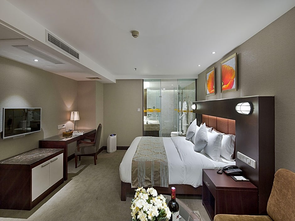 Chongqing Golden View Hotel