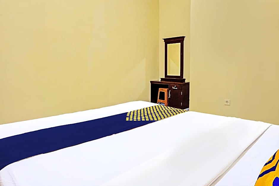 OYO Life 91988 Azka Homestay Klayar