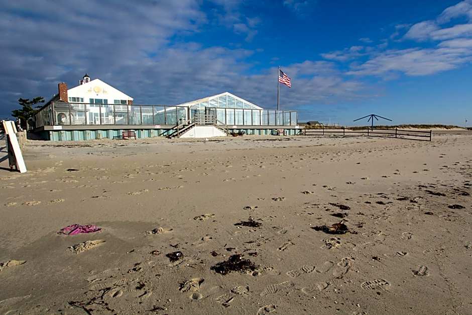 Ocean Club on Smuggler's Beach