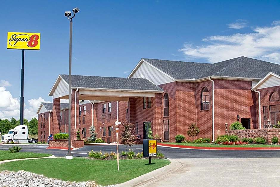 Super 8 by Wyndham Lowell/Bentonville/Rogers Area