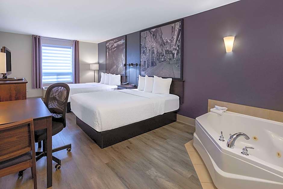 Super 8 by Wyndham Quebec City