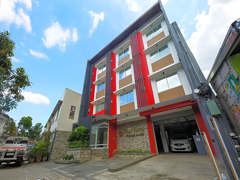 Vaccinated Staff - OYO 862 Jqv Hotel