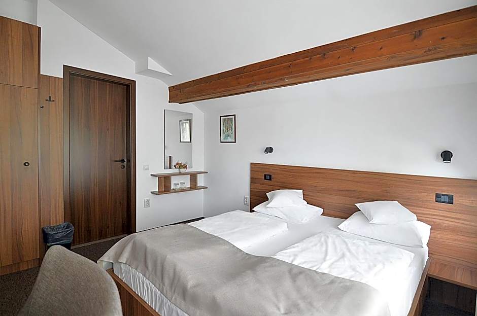 Pensiune & Restaurant Victoria