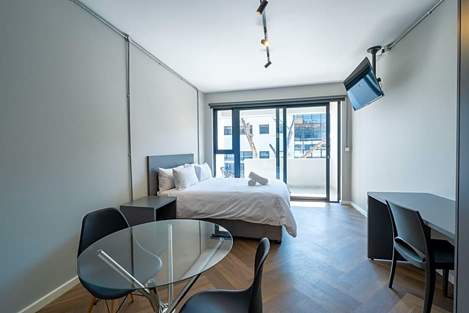 Inn & Out Plus Rosebank