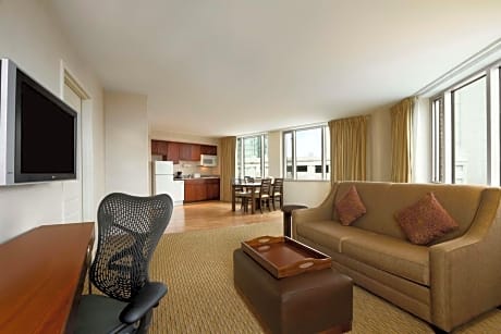 One-Bedroom King Suite with City View