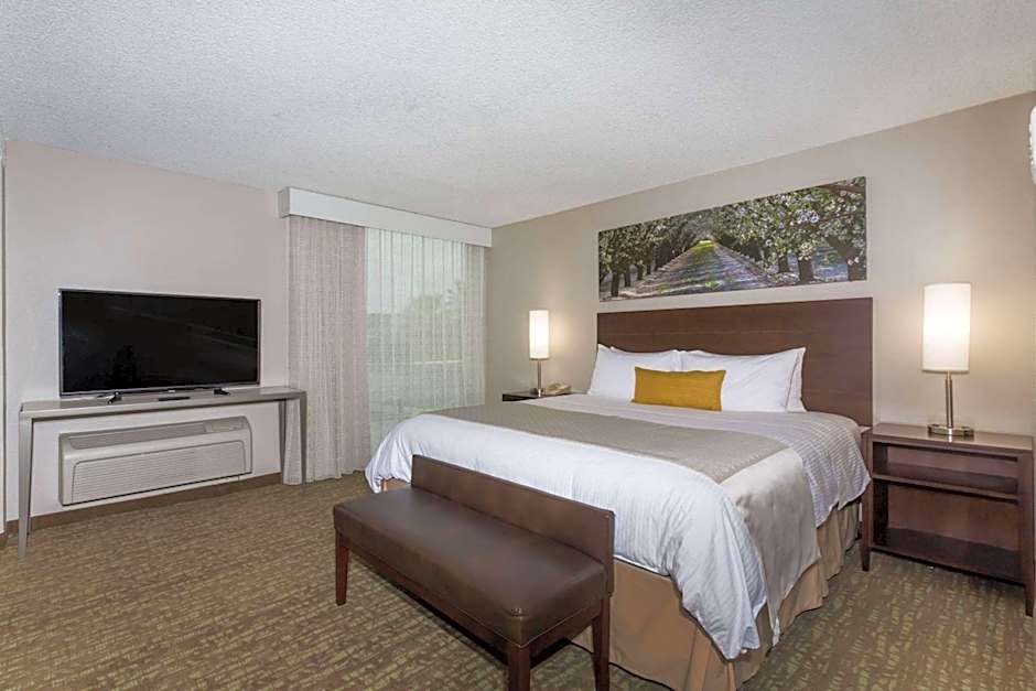 Wyndham Garden Fresno Yosemite Airport
