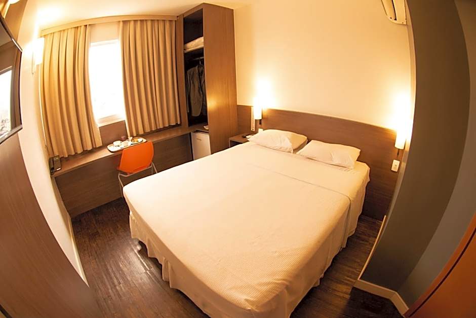 San Diego Express Barro Preto