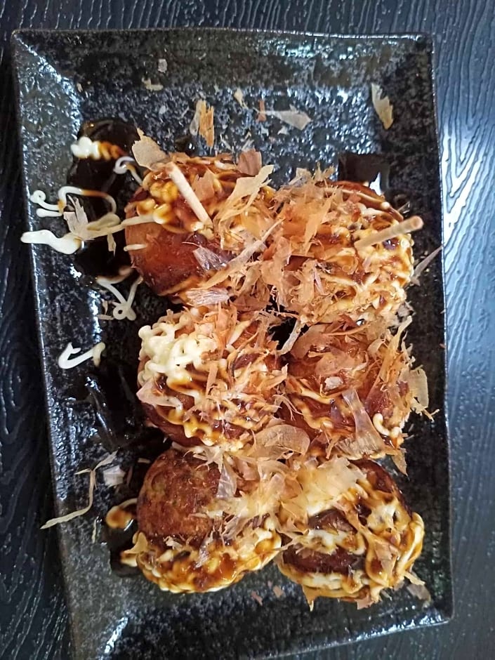 MinshukuKCS Hotel and Restaurant