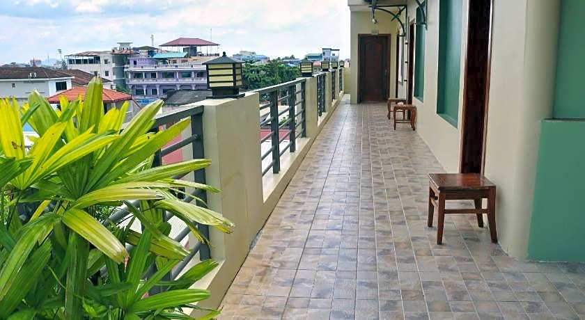 Neakru Guesthouse and Restaurant