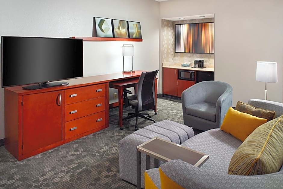 Courtyard by Marriott Greensboro