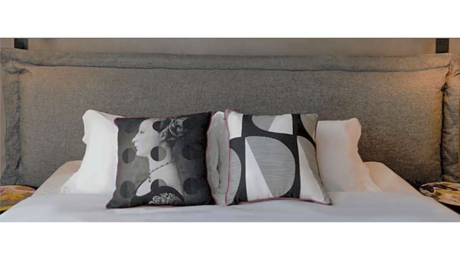 Yoo2 Rio de Janeiro, Tapestry Collection by Hilton