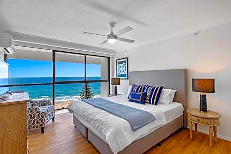 Executive Two-Bedroom Apartment with Ocean View
