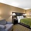 Quality Inn & Suites Des Moines - Merle Hay Road
