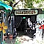 Paljas Backpackers
