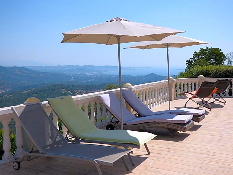 Chambre d'Hôtes avec kitchenette Vue Mer et montagnes L'Estérel Panoramique