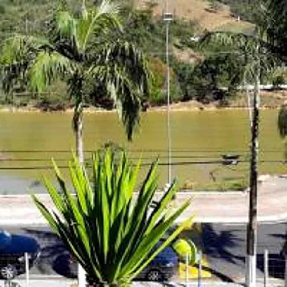 Flat Cavalinho Branco - Ap 516