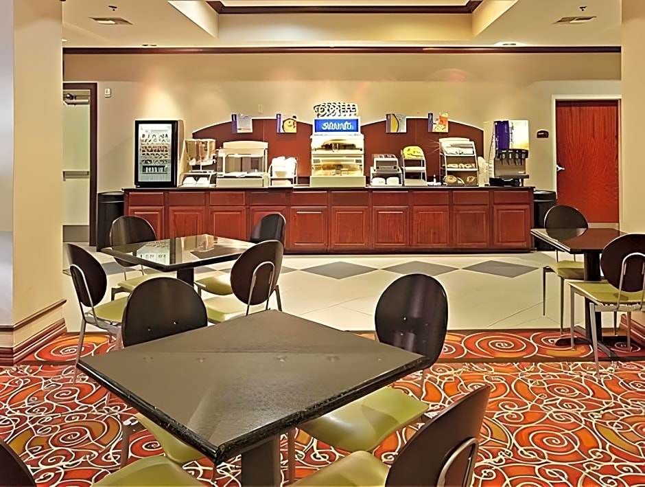Holiday Inn Express Hotel and Suites Shreveport-West By IHG