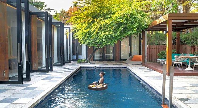 SO/ Sofitel Hua Hin Hotel