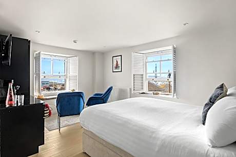 Pilgrim Suite - Sea View - Free Wi-Fi