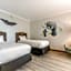 Winter the Dolphin's Beach Club, Ascend Hotel Collection