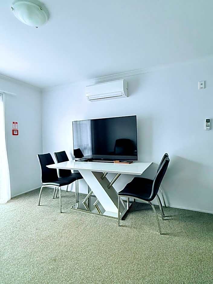 BKs Premier Motel Hamilton