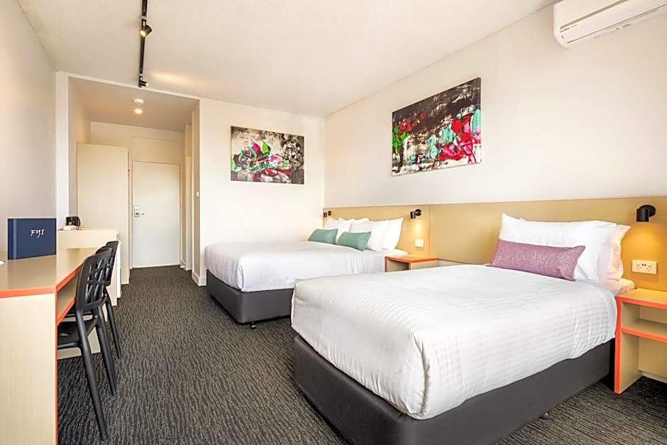 Nightcap at Waltzing Matilda Hotel