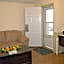 Centre Suite Inns Motel