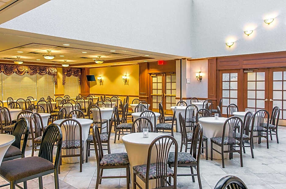 Clarion Hotel & Conference Center
