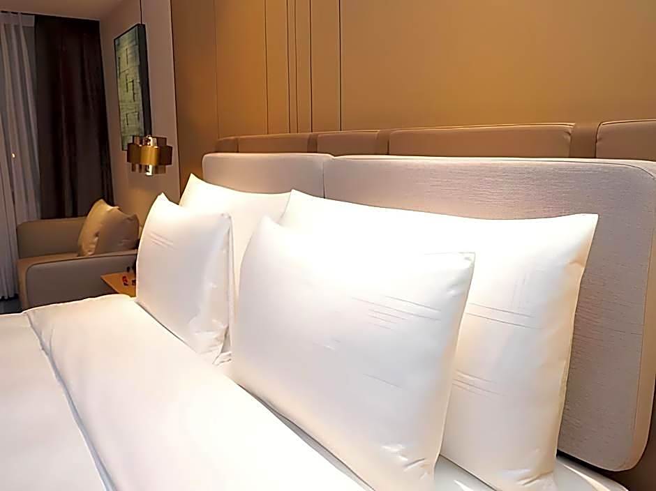 Guangzhou Hotel - Canton Fair Free Shuttle Bus