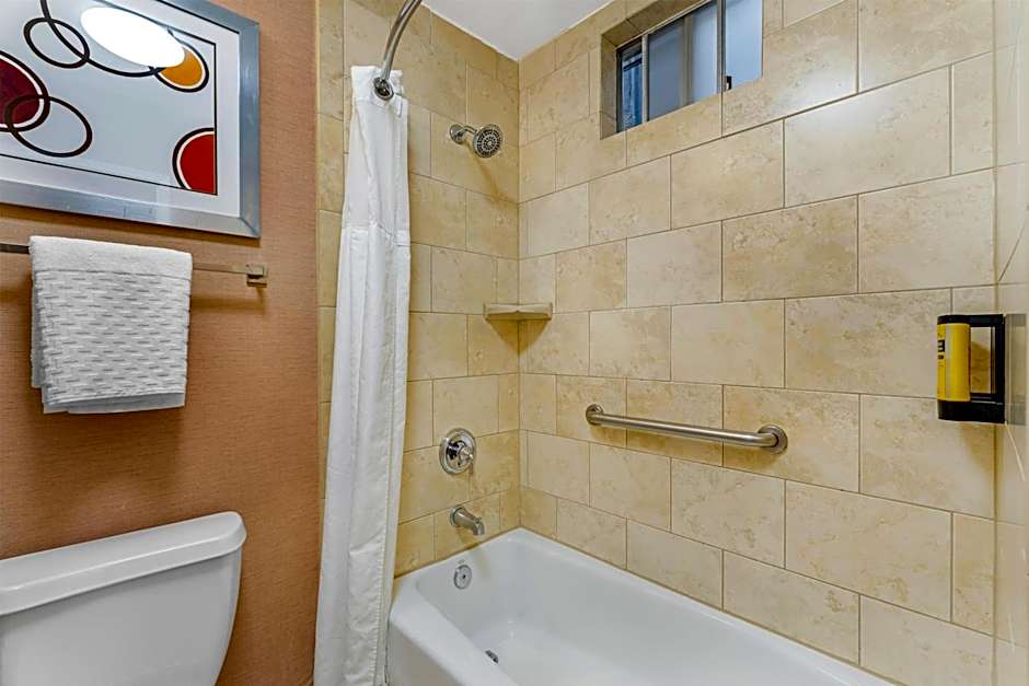 Best Western Plus Stovall's Inn