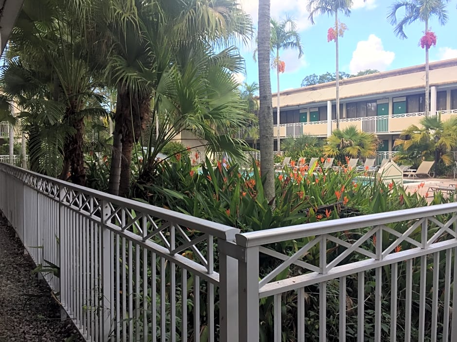 Sawgrass Inn & Conference Center