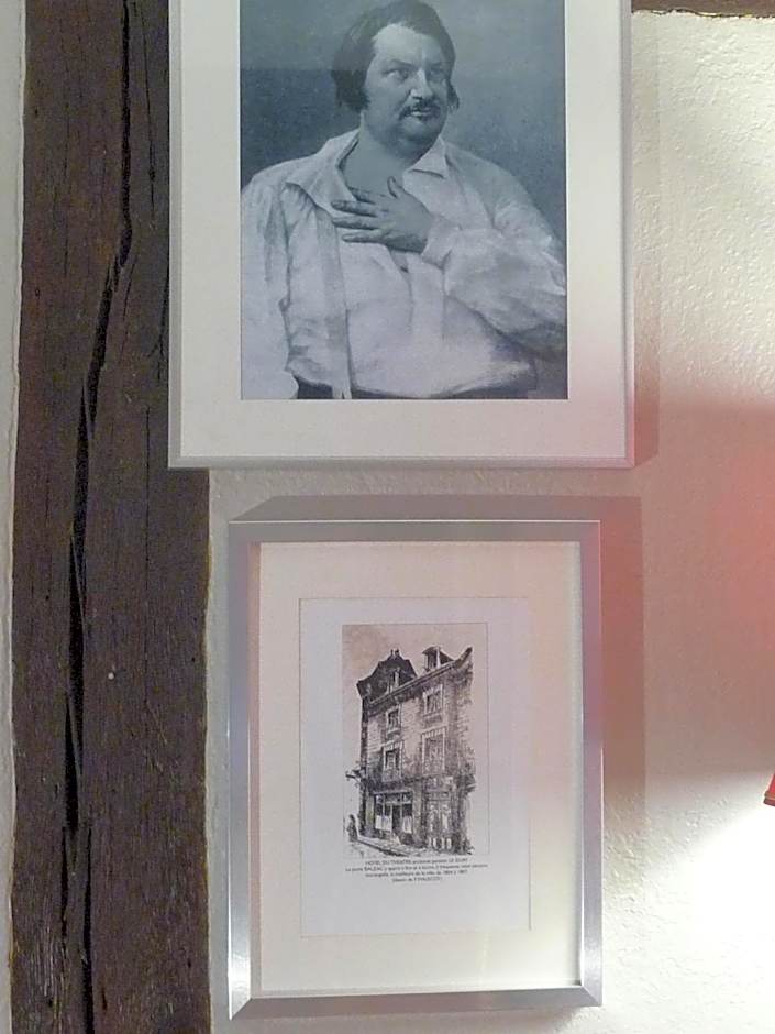 LOGIS Hotel Du Theatre