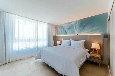 Two-Bedroom Premium Suite with Island View