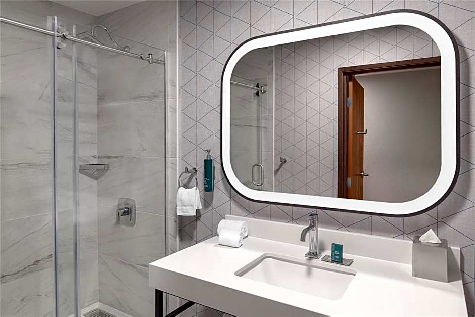 DoubleTree by Hilton Owatonna