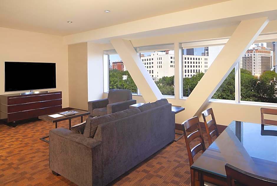 Hyatt Regency Dallas At Reunion