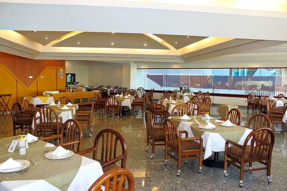 San Juan Park Hotel
