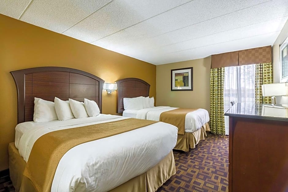 Quality Inn & Suites Arden Hills - Saint Paul North