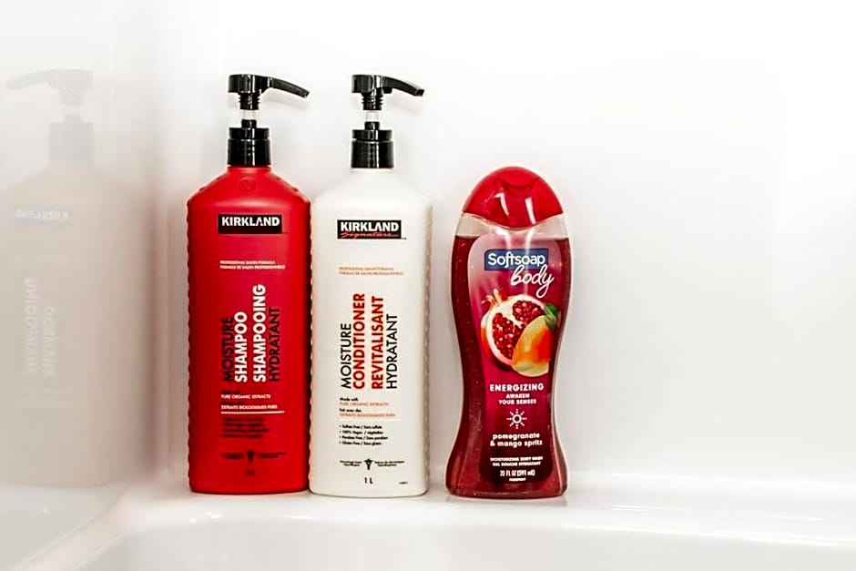 Cozy Nordic Utopia, Bsmt Suite near WEM & DT, King Bed, WiFi